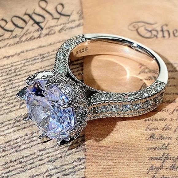 Formidable Large Round Cut White Diamond Ring - Picture 2 of 5